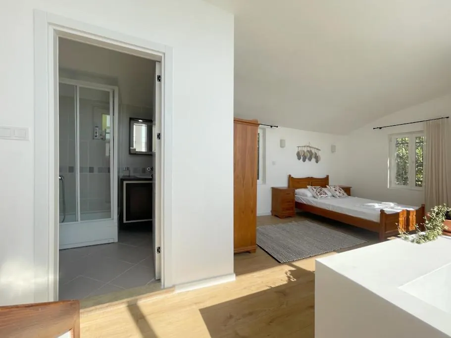 Private Villa 5-Bedroom With Pool And Sea View In Central Bodrum