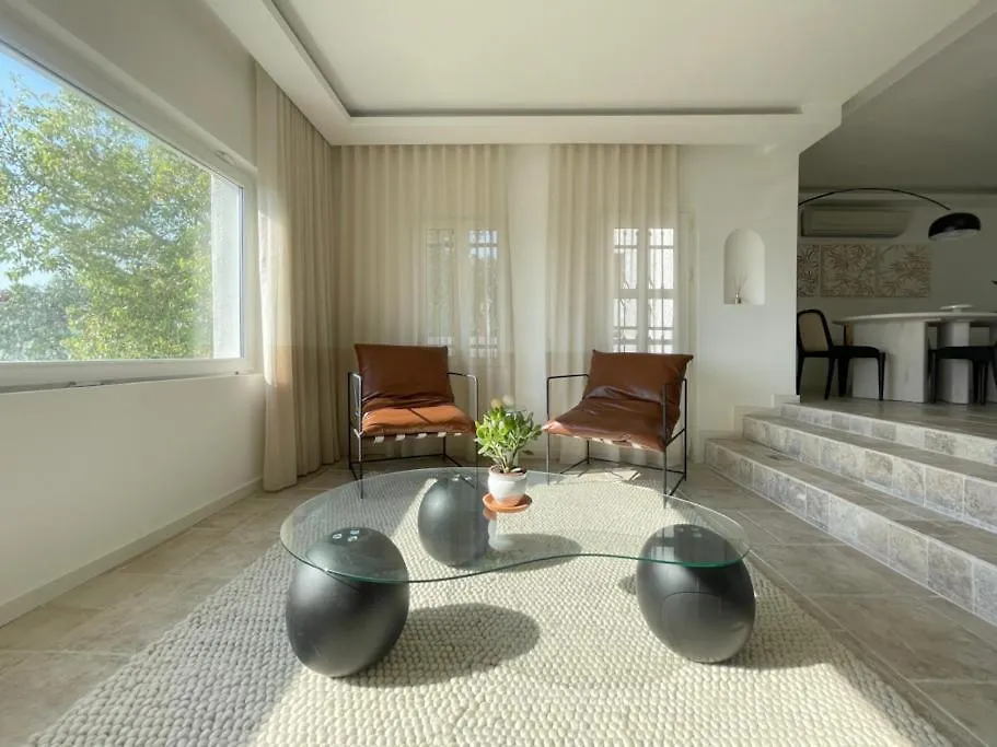Private Villa 5-Bedroom With Pool And Sea View In Central Bodrum